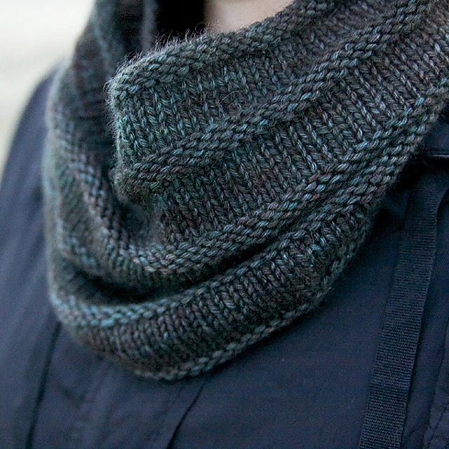 Simple Yet Effective knit cowl